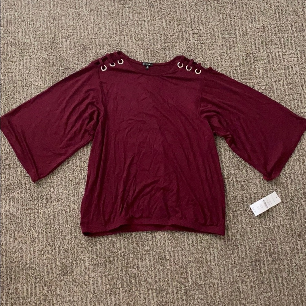 Women’s Shirt - Hannah Size S (runs big IMO)